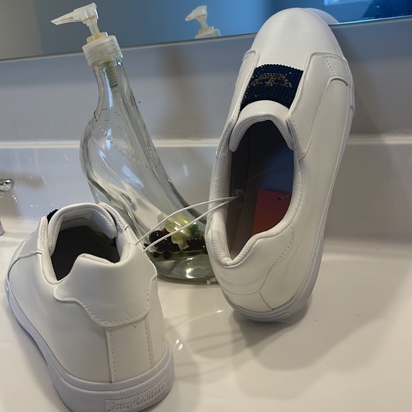 JUICY COUTURE (10M) WITH CROWN 👑 DESIGN ON FRONT AND BLACK STUDDS. VERY 🥰 - Picture 7 of 7